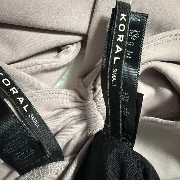 Koral Mauve High-Rise Ruched Tie-Front Leggings Set Women’s size small - Picture 7 of 8